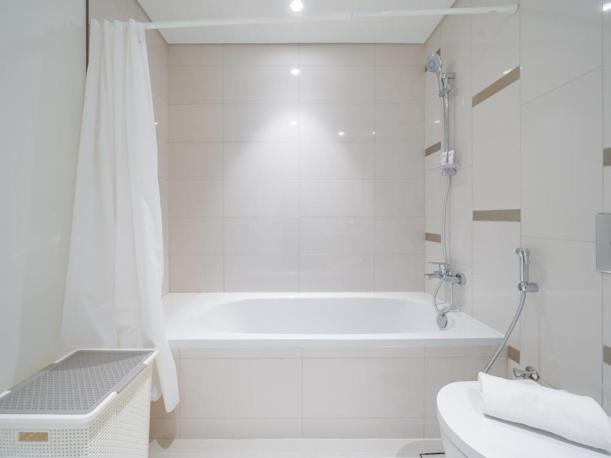 Apartment Exceptional 2br-private Access-palm Jumeirah *