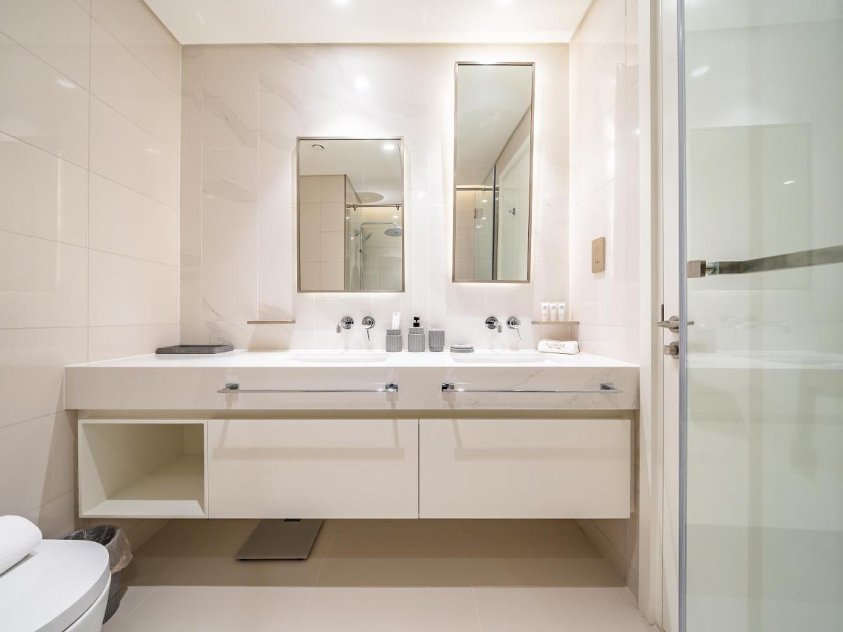 Exceptional 2br-private Access-palm Jumeirah Apartment
