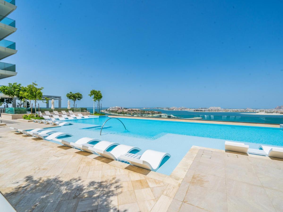 Apartment Exceptional 2br-private Access-palm Jumeirah Dubai